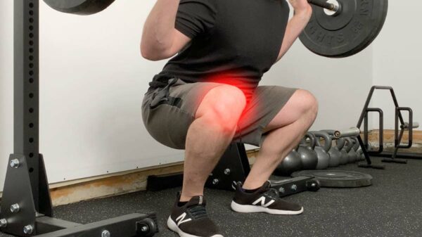 Knee pain while squatting